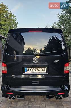 Минивэн Volkswagen Multivan 2009 в 