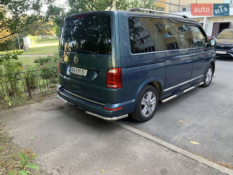Минивэн Volkswagen Multivan 2017 в Киеве