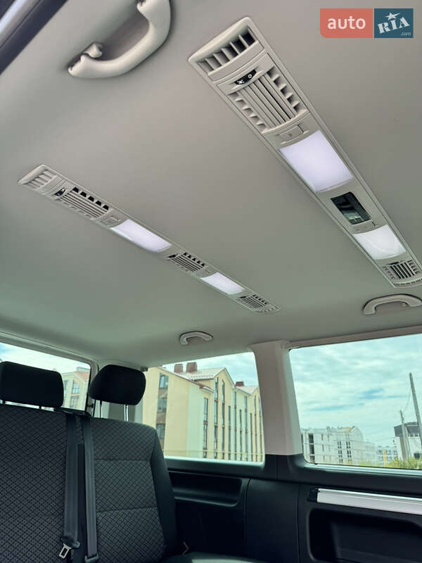Минивэн Volkswagen Multivan 2020 в Киеве фото 13 Минивэн Volkswagen Multivan 2020 в Киеве