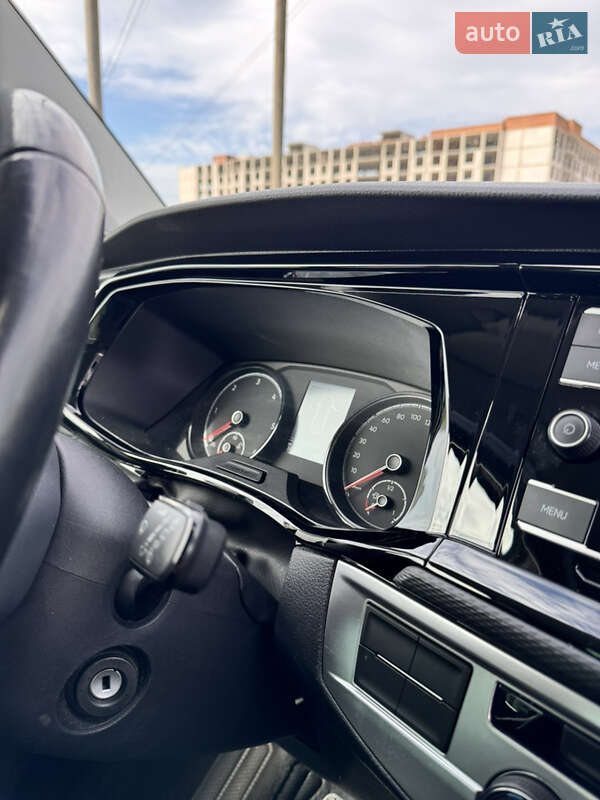 Минивэн Volkswagen Multivan 2020 в Киеве фото 14 Минивэн Volkswagen Multivan 2020 в Киеве