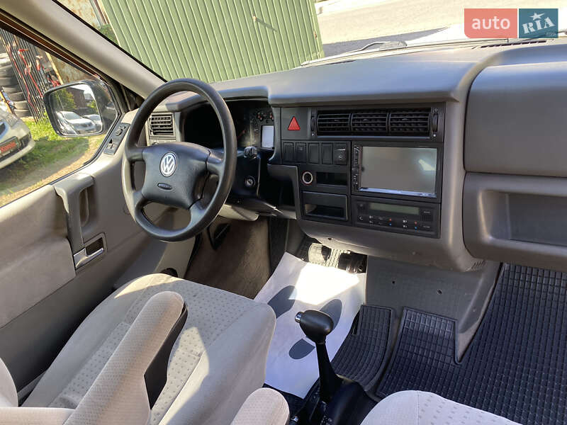 Минивэн Volkswagen Multivan 1999 в Киеве