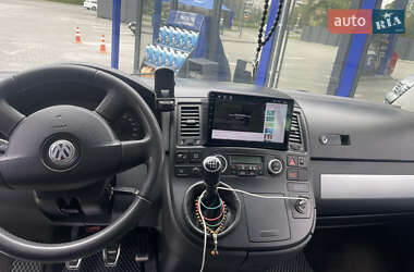 Минивэн Volkswagen Multivan 2009 в 
