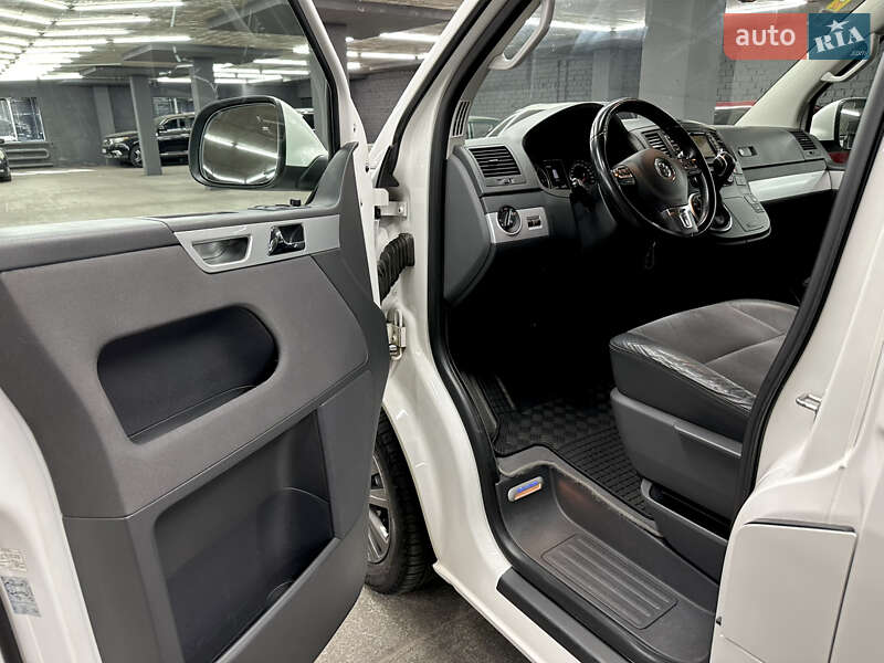 Минивэн Volkswagen Multivan 2015 в Харькове фото 9 Минивэн Volkswagen Multivan 2015 в Харькове