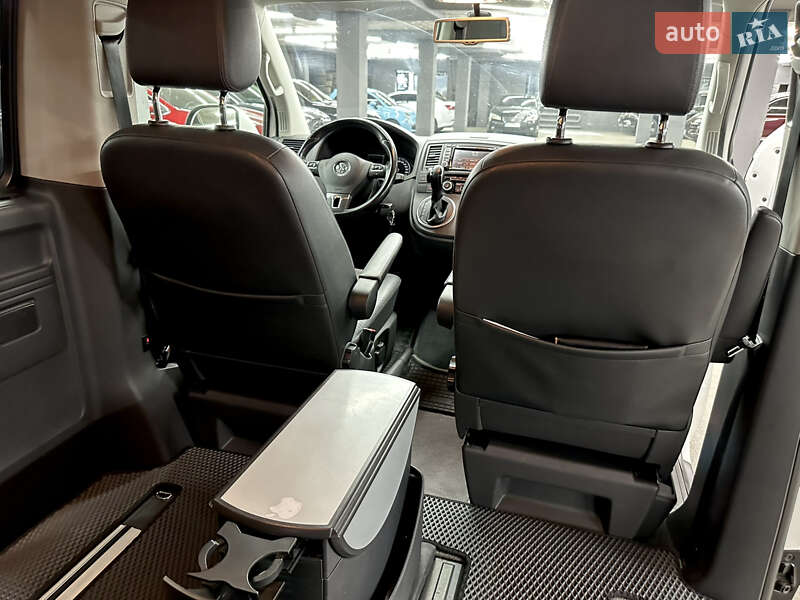 Минивэн Volkswagen Multivan 2015 в Харькове фото 22 Минивэн Volkswagen Multivan 2015 в Харькове