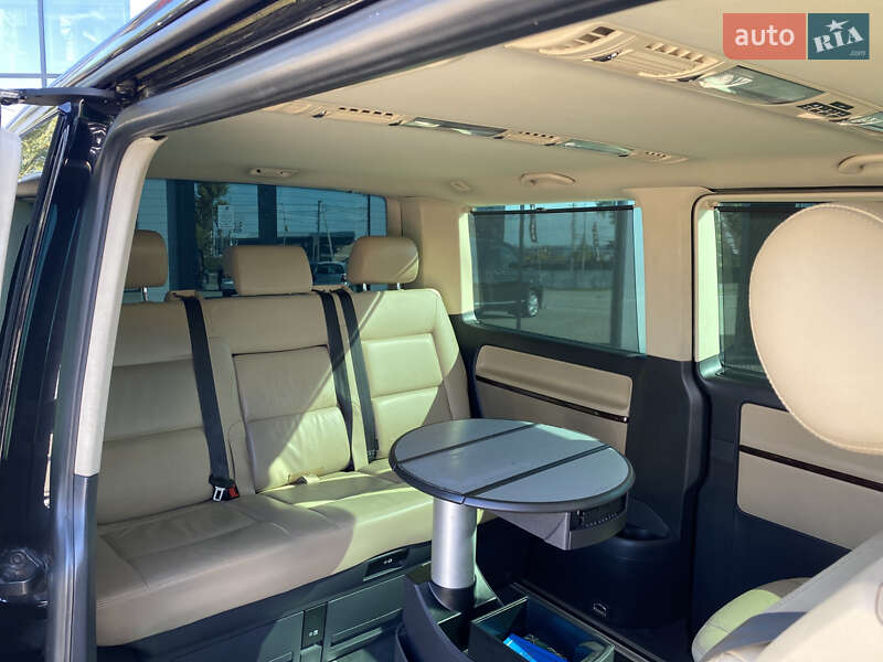 Минивэн Volkswagen Multivan 2014 в Киеве