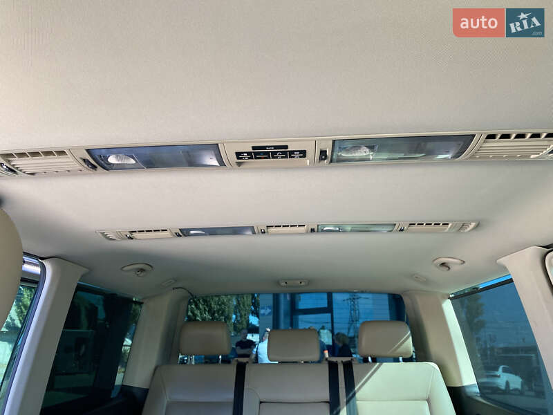 Минивэн Volkswagen Multivan 2014 в Киеве