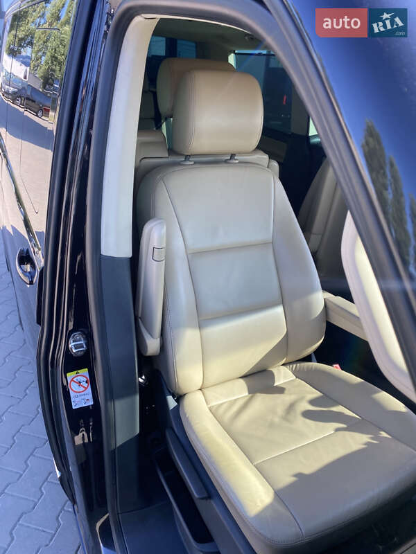 Минивэн Volkswagen Multivan 2014 в Киеве