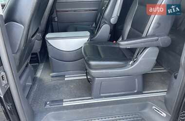 Мінівен Volkswagen Multivan 2012 в 