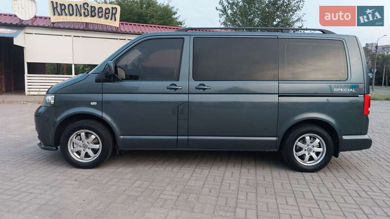 Мінівен Volkswagen Multivan 2006 в Запоріжжі