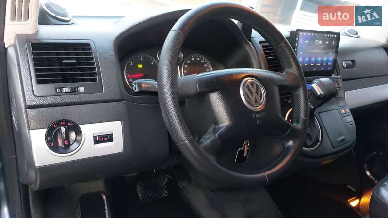 Мінівен Volkswagen Multivan 2006 в Запоріжжі