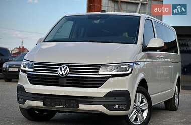 Мінівен Volkswagen Multivan 2020 в 