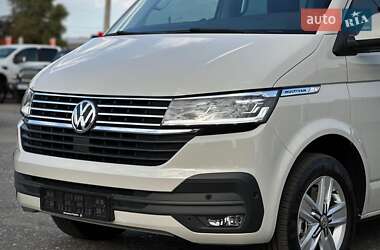 Мінівен Volkswagen Multivan 2020 в 