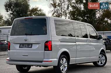 Мінівен Volkswagen Multivan 2020 в 