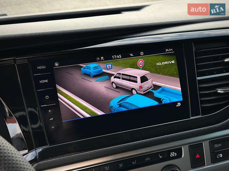 Минивэн Volkswagen Multivan 2020 в Киеве