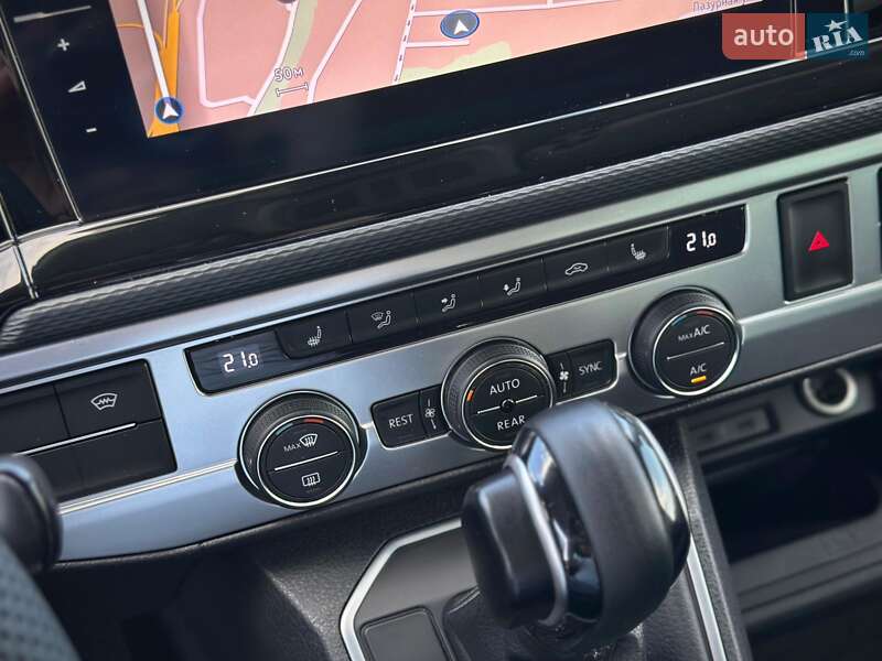 Минивэн Volkswagen Multivan 2020 в Киеве