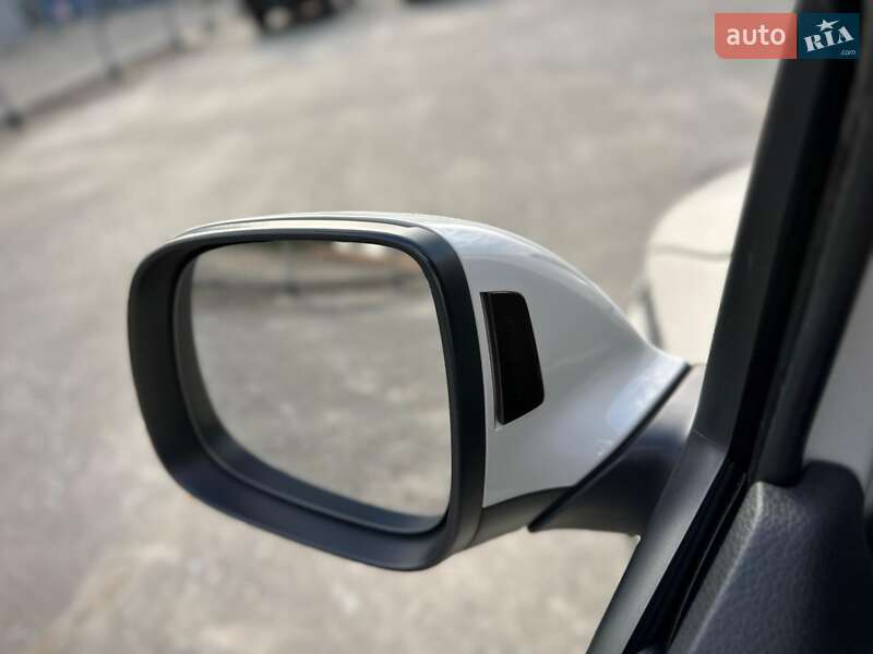 Минивэн Volkswagen Multivan 2020 в Киеве