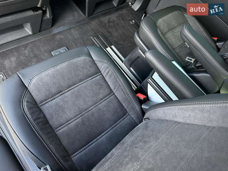 Минивэн Volkswagen Multivan 2020 в Киеве