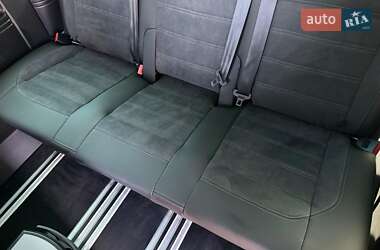 Минивэн Volkswagen Multivan 2020 в Киеве