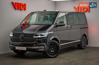 Минивэн Volkswagen Multivan 2024 в Киеве
