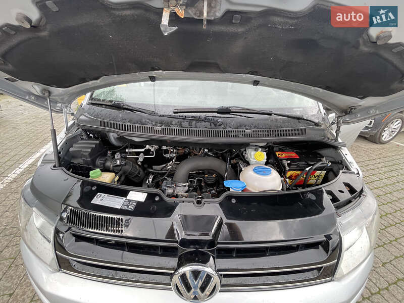 Минивэн Volkswagen Multivan 2009 в Львове
