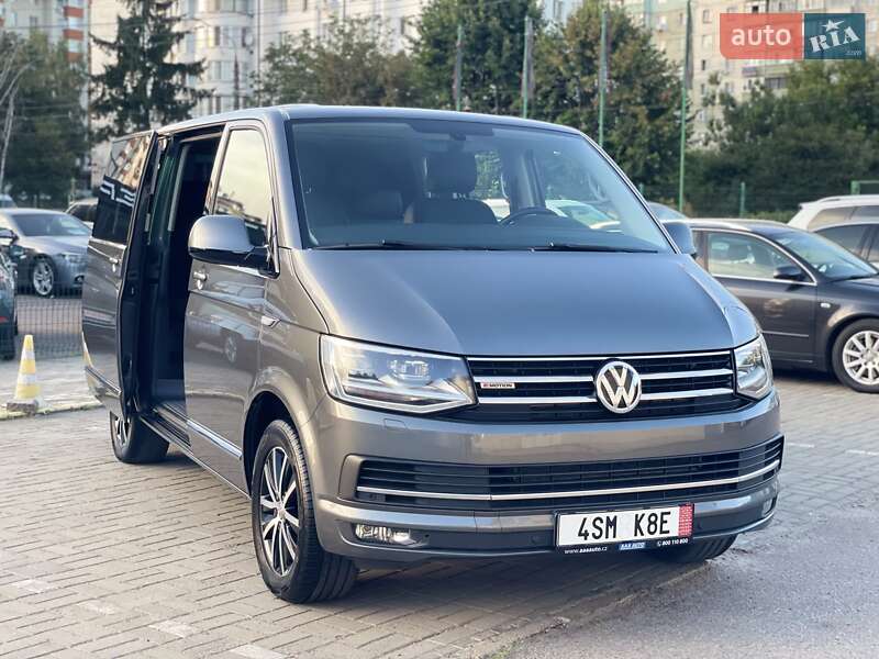 Минивэн Volkswagen Multivan 2017 в Черновцах