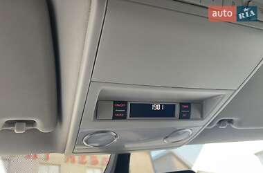 Минивэн Volkswagen Multivan 2017 в 