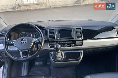 Минивэн Volkswagen Multivan 2017 в 