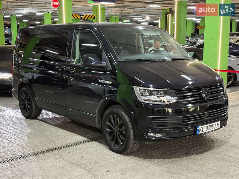 Мінівен Volkswagen Multivan 2018 в Києві