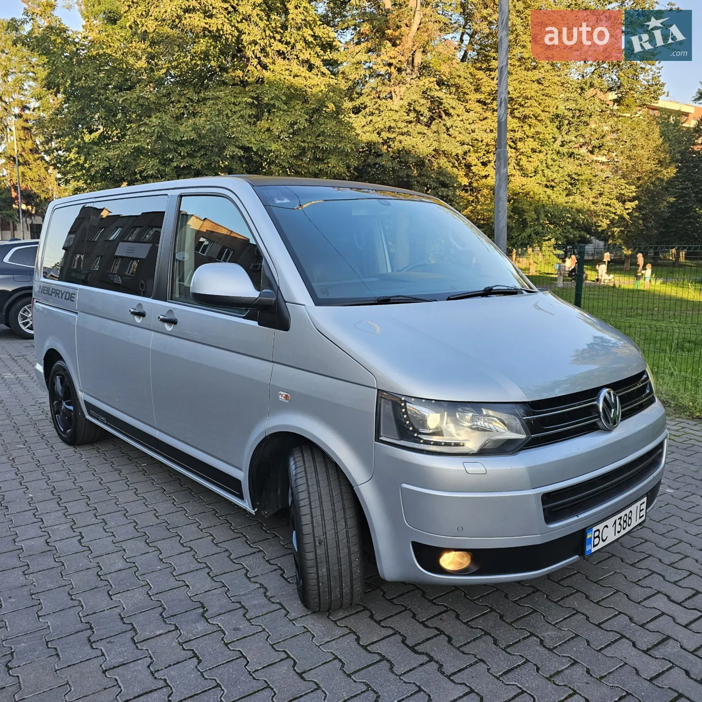 2011 Volkswagen Multivan - мініатюра 2