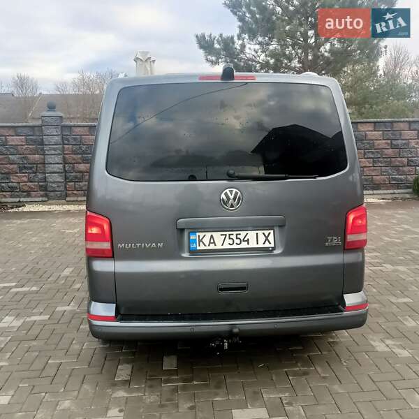 Минивэн Volkswagen Multivan 2013 в Ровно
