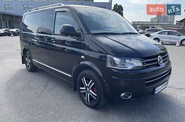 Минивэн Volkswagen Multivan 2012 в 
