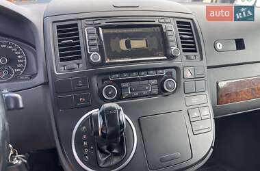 Минивэн Volkswagen Multivan 2012 в 