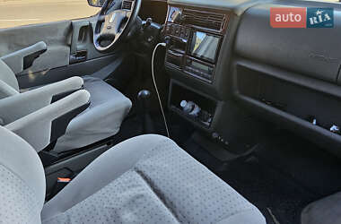 Мінівен Volkswagen Multivan 2000 в 
