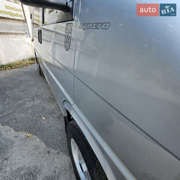 Мінівен Volkswagen Multivan 2000 в Києві