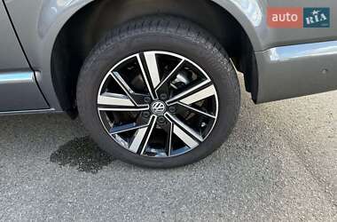Минивэн Volkswagen Multivan 2024 в 