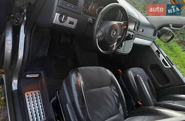 Мінівен Volkswagen Multivan 2010 в 
