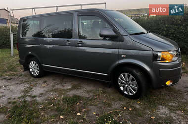 Мінівен Volkswagen Multivan 2010 в 