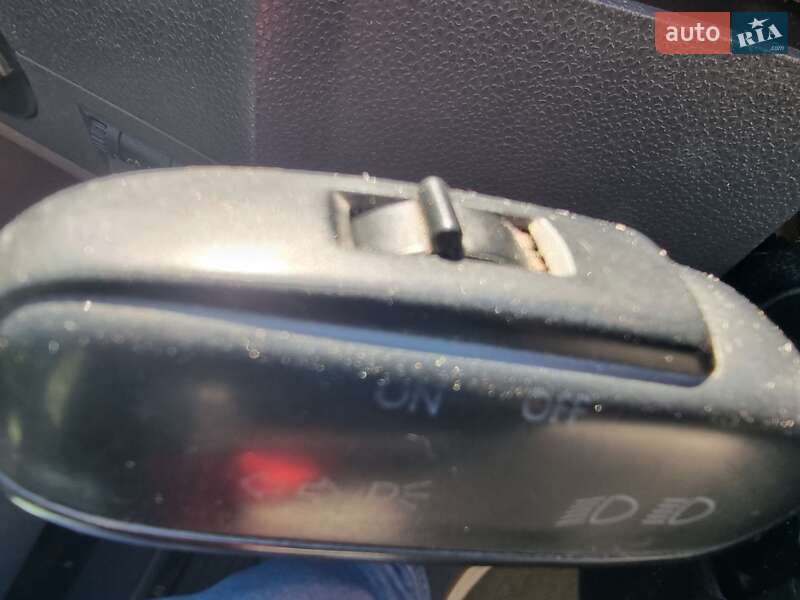 Минивэн Volkswagen Multivan 2005 в Болехове фото 24 Минивэн Volkswagen Multivan 2005 в Болехове