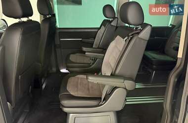 Минивэн Volkswagen Multivan 2020 в 