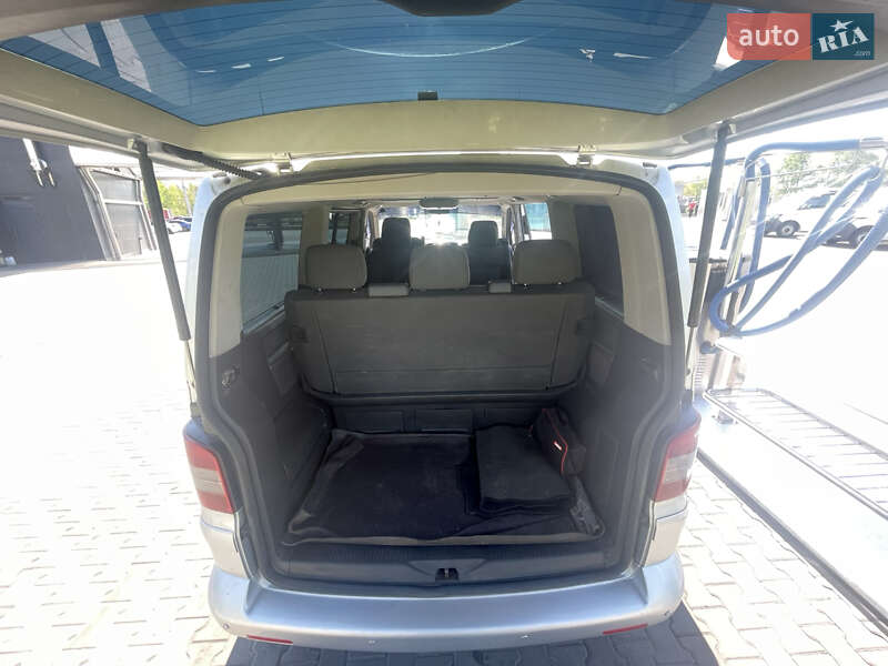 Мінівен Volkswagen Multivan 2003 в Києві