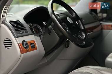 Минивэн Volkswagen Multivan 2006 в 