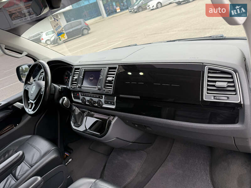 Минивэн Volkswagen Multivan 2017 в Ковеле