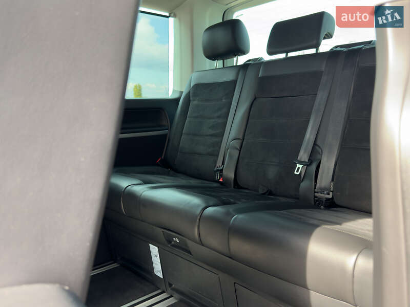 Мінівен Volkswagen Multivan 2019 в Мукачевому