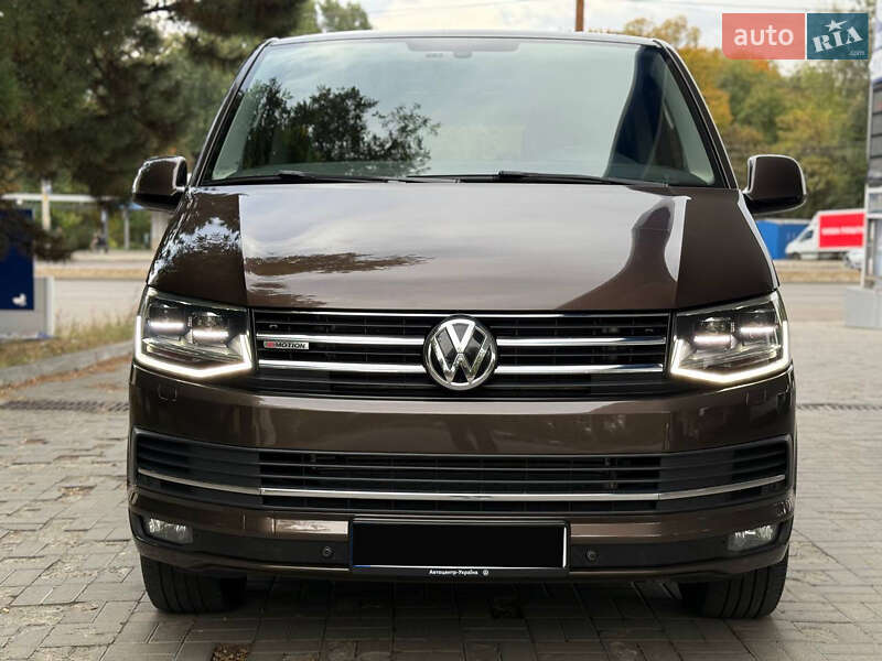 Минивэн Volkswagen Multivan 2016 в Днепре