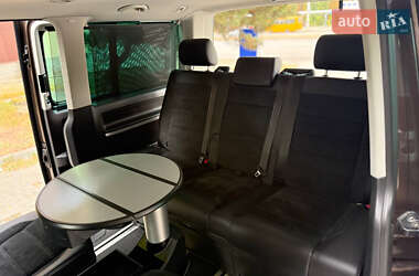 Минивэн Volkswagen Multivan 2016 в 
