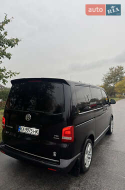 Минивэн Volkswagen Multivan 2011 в 
