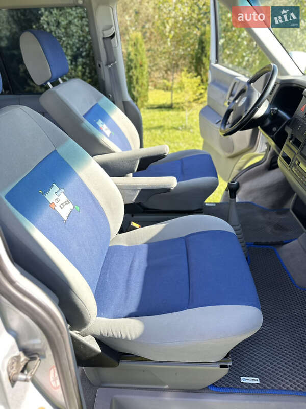 Минивэн Volkswagen Multivan 2001 в Ковеле