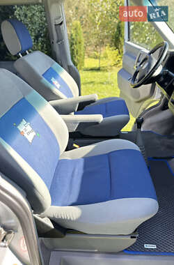 Минивэн Volkswagen Multivan 2001 в 