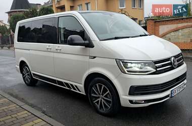 Мінівен Volkswagen Multivan 2017 в 
