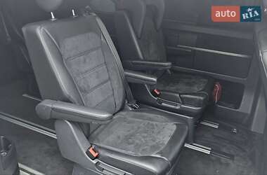Мінівен Volkswagen Multivan 2017 в 